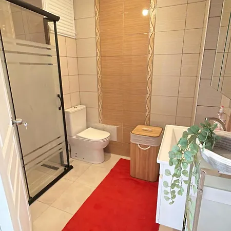Διαμέρισμα Luxury In Kadikoey Rihtim